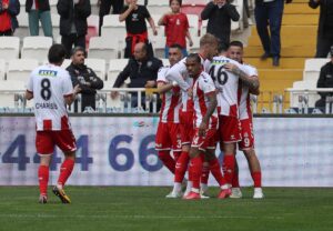- Net Global Sivasspor: 2 - Adana Demirspor: 1 (İlk