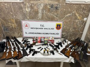 NEVŞEHİR (AA) – Nevşehir'de yasa dışı silah ticaretine yönelik operasyonda