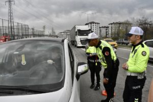 ORDU (AA) – Ordu'da polis ekiplerince, Ramazan Bayramı tedbirleri kapsamında