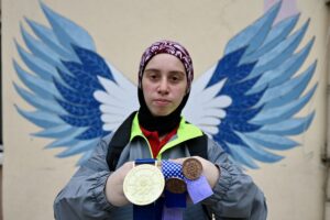 DÜZCE (AA) – ÖMER ÜRER – Öğretmeninin yönlendirmesiyle kayak sporuna