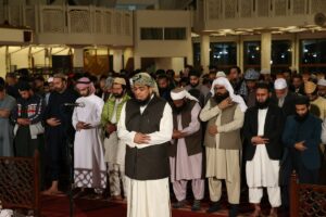 İSLAMABAD (AA) – Pakistan'da Müslümanlar, ilk teravih namazı için camileri