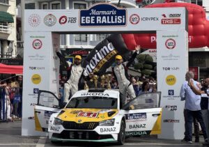 - Kerem Kazaz ve Corentin Silvestre'den oluşan Team Petrol Ofisi,