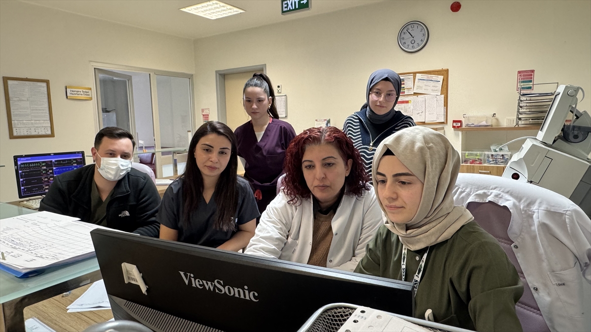 “RSV” enfeksiyonundan entübe edilen bebek, 21 günlük yaşam mücadelesini kazandı