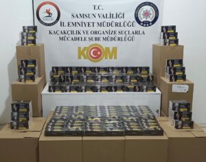SAMSUN (AA) – Samsun'da 250 bin makaron (filtreli sigara kağıdı)