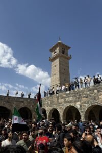 - Tarihi El-Ömeri Camisi'ndeki cenaze töreninde binlerce kişi Gazze'ye destek