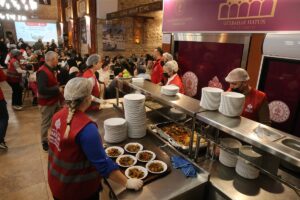 TOKAT (AA) – Tokat Vakıflar Bölge Müdürlüğü 500 kişiye iftar