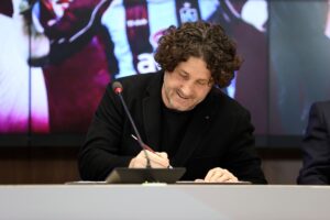 TRABZON (AA) – Trabzonspor, teknik direktör Fatih Tekke ile sözleşme