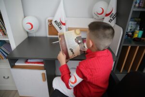 DENİZLİ (AA) – Türk Kızılay, yılbaşında kendilerine karpostal göndererek gönüllü