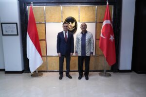 ANKARA (AA) – Türkiye'nin Cakarta Büyükelçisi Talip Küçükcan ile Endonezya