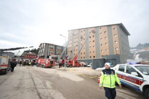 BURSA (AA) – Uludağ’da turizm işletme belgesi olmadığı gerekçesiyle ocak