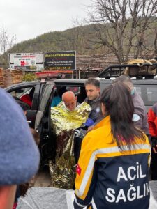 YALOVA (AA) – Yalova'da kayıp olarak aranan Alzheimer hastası bulundu.