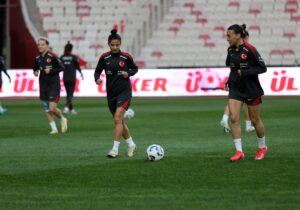 SİVAS (AA) – UEFA Uluslar B Ligi 2. Grup'taki dördüncü