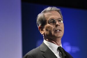 - "IMF ve Dünya Bankası uluslararası sistemde kritik roller üstleniyor.