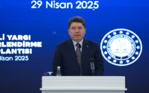 ANKARA (AA) – Adalet Bakanı Yılmaz Tunç, "Dosyanın içeriğini bilmeden,