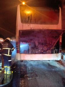 ADANA (AA) – Adana'nın Pozantı ilçesinde seyir halindeki yolcu otobüsünde