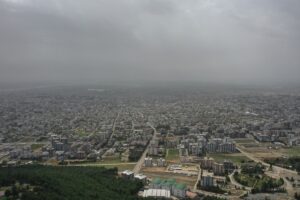 ADIYAMAN (AA) – Adıyaman'da toz taşınımı hayatı olumsuz etkiliyor. Kentte