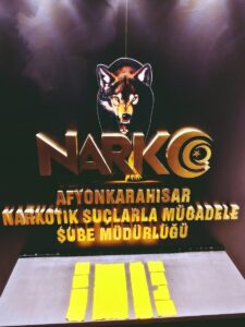 AFYONKARAHİSAR (AA) – Afyonkarahisar'da düzenlenen uyuşturucu operasyonunda gözaltına alınan 2