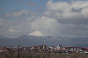 AĞRI (AA) – Ağrı'nın Eleşkirt ilçesindeki 3 bin 433 metre