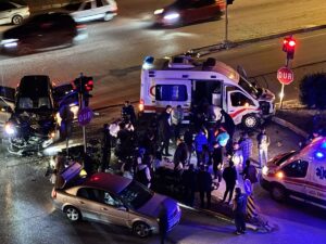 ANTALYA (AA) – Antalya'nın Serik ilçesinde ambulans ile otomobilin çarpışması