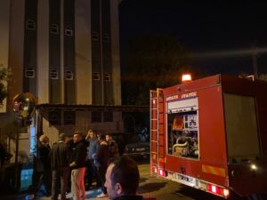 ANTALYA (AA) – Antalya'nın Serik ilçesinde düğündeki gelin ve damadın