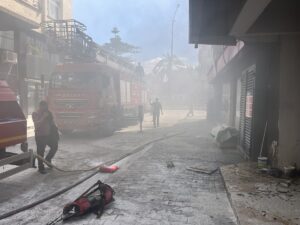 ANTALYA (AA) – Antalya'nın Kumluca ilçesinde 6 katlı iş hanının