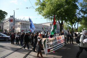 VİYANA (AA) – Avusturya’nın başkenti Viyana’da Filistin destekçileri, 7 Ekim