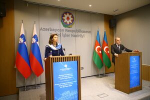 BAKÜ (AA) – Azerbaycan Dışişleri Bakanı Ceyhun Bayramov, Azerbaycan'ın batı