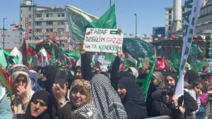 İSTANBUL (AA) – Bağcılar'da Peygamber Sevdalıları Vakfı tarafından "Mevlid-i Nebi"