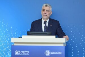 ​​​​​​​İSTANBUL (AA) – Ticaret Bakanı Ömer Bolat, küresel ekonominin son