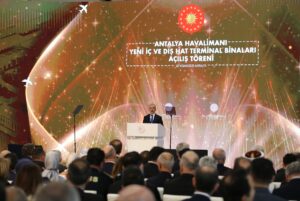 - "2002'de 26 olan aktif havalimanı sayımızı en son Çukurova