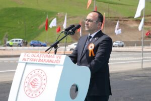 SİİRT (AA) – Ulaştırma ve Altyapı Bakanı Abdulkadir Uraloğlu, açılışını