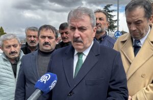 - "(İsrail'in Gazze'ye yönelik saldırıları) Siyonist İsrail'in hedefi Filistin topraklarında