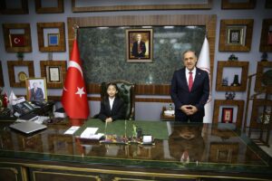 BİNGÖL (AA) – Bingöl Valisi Ahmet Hamdi Usta ve Belediye