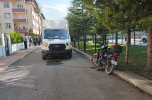 BURSA (AA) – Bursa'nın İnegöl ilçesinde kamyonetle çarpışan motosikletin sürücüsü