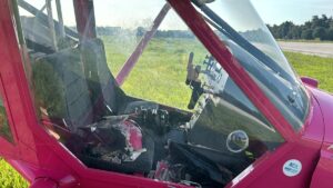 BURSA (AA) – Bursa'da, iniş takımı dikmesinin kırılması sonucu pervanesi