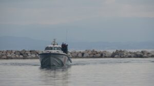 ÇANAKKALE (AA) – Çanakkale'nin Ayvacık ilçesi açıklarında düzensiz göçmenleri taşıyan