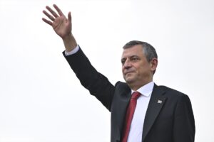 ANKARA (AA) – CHP Genel Başkanı Özgür Özel, "Türkiye'nin bütün