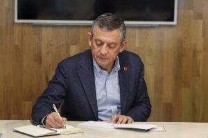 İSTANBUL (AA) – CHP Genel Başkanı Özgür Özel, İstanbul Büyükşehir