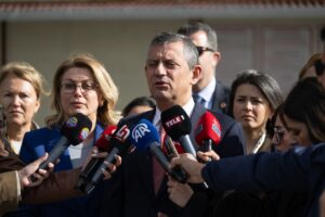 - "Gezi barışçıl bir şekilde bitsin diye gayret sarf etmiş,