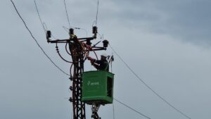 ÇORUM (AA) – Çorum'da arıza nedeniyle patlama meydana gelen elektrik