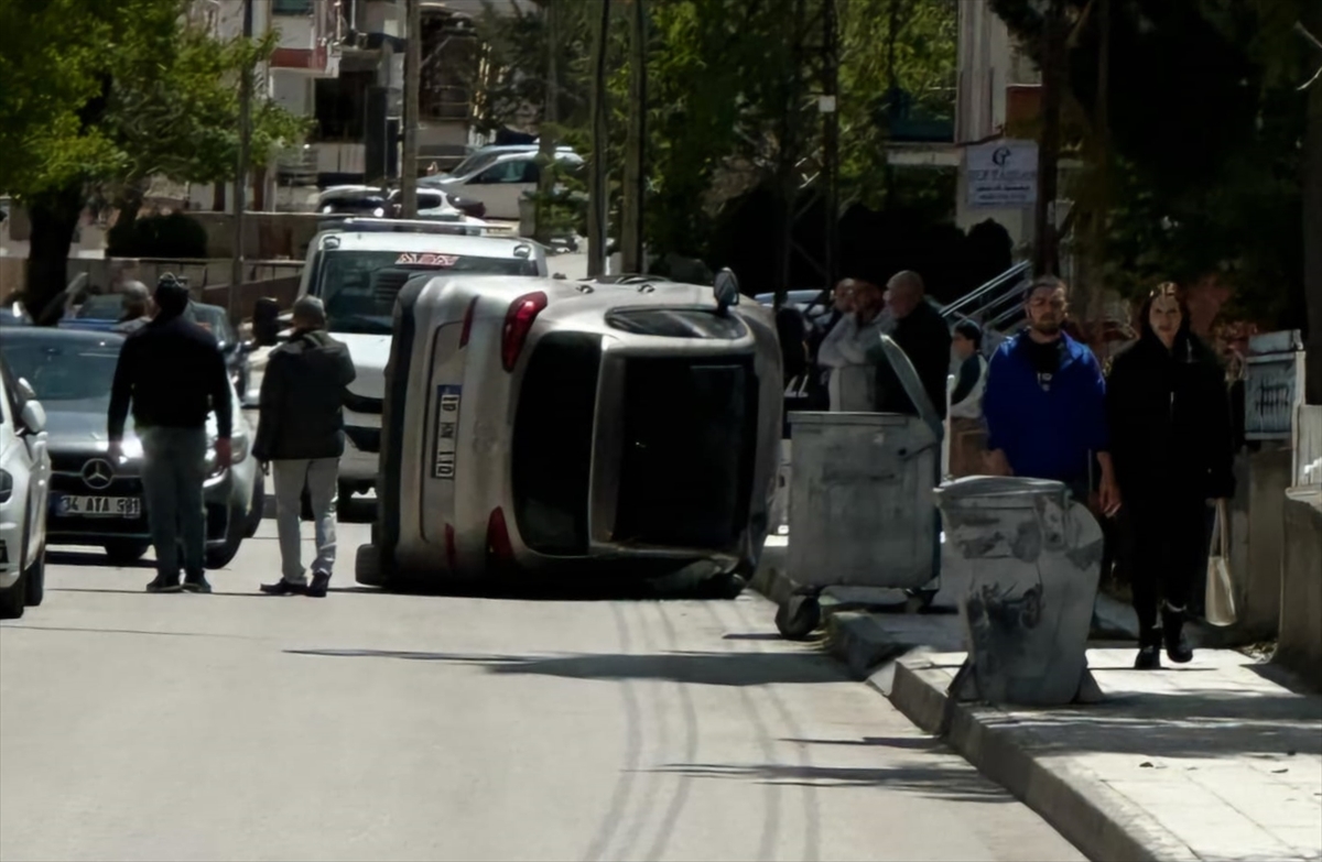 Çorum’da trafik kazasında anne ve kızı yaralandı