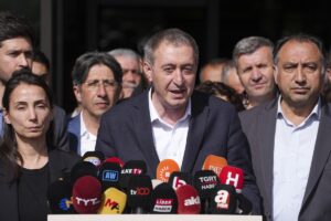 - "Her gün bir önceki günden daha bir ilerleme sağladığını