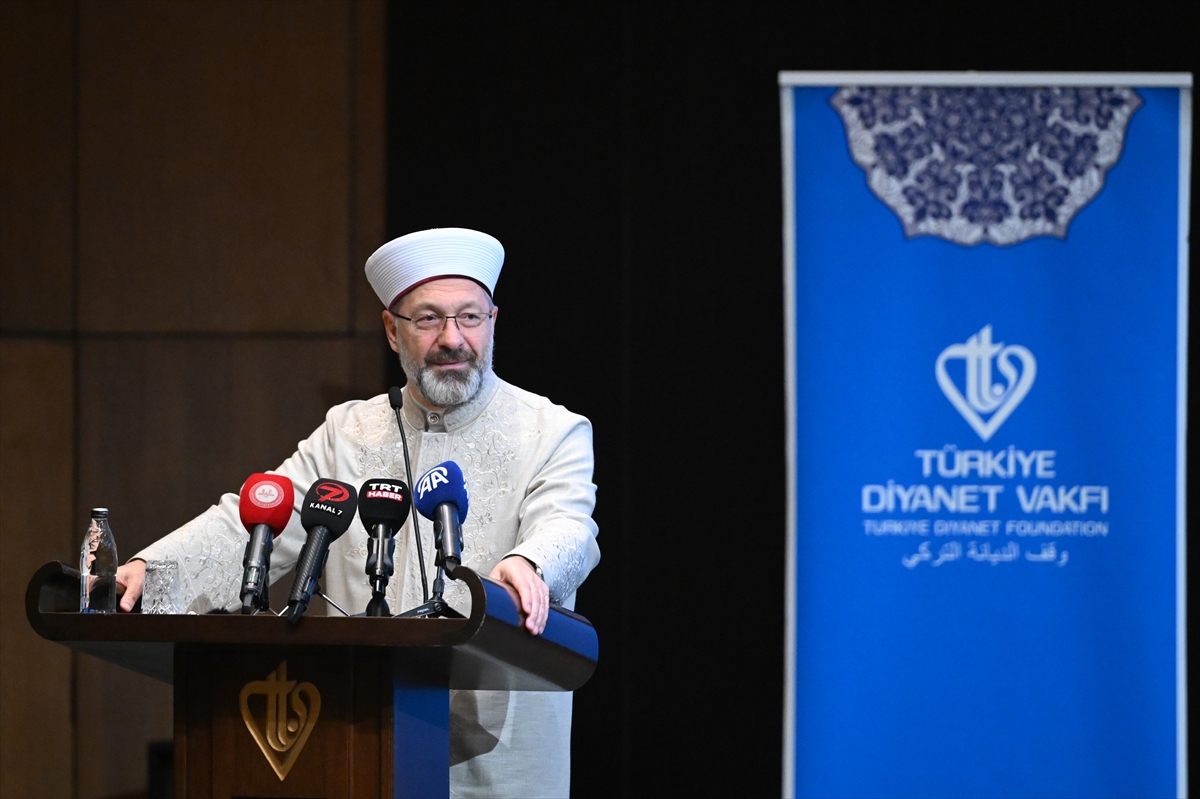 Diyanet İşleri Başkanı Erbaş, “İki İnsan Bir Hayat: Evlilik Okulu” açılış programında konuştu: