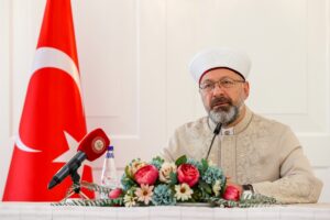 ANKARA (AA) – Diyanet İşleri Başkanı Ali Erbaş, hac yolculuğunun,