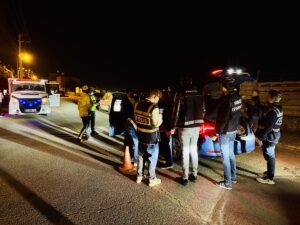 DİYARBAKIR (AA) – Diyarbakır'da 300 polisin katılımıyla "Narko Hançer" uygulaması