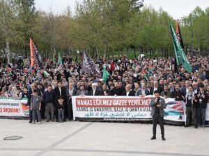 DİYARBAKIR (AA) – Diyarbakır'da, İsrail'in Gazze'ye yönelik saldırılarını protesto etmek
