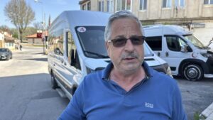 EDİRNE (AA) – Edirne'de bir iş yerinin çatısında mahsur kalan