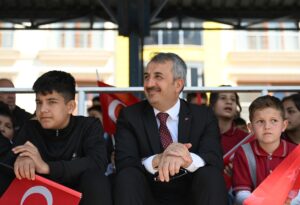 EDİRNE (AA) – Edirne Valisi Yunus Sezer, Gençlik ve Spor