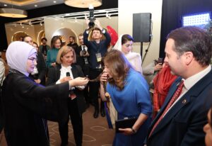 ANTALYA (AA) – Cumhurbaşkanı Recep Tayyip Erdoğan'ın eşi Emine Erdoğan,