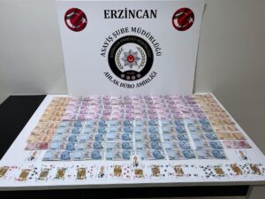 ERZİNCAN (AA) – Erzincan'da iş yerinde kumar oynayan 13 yabancı